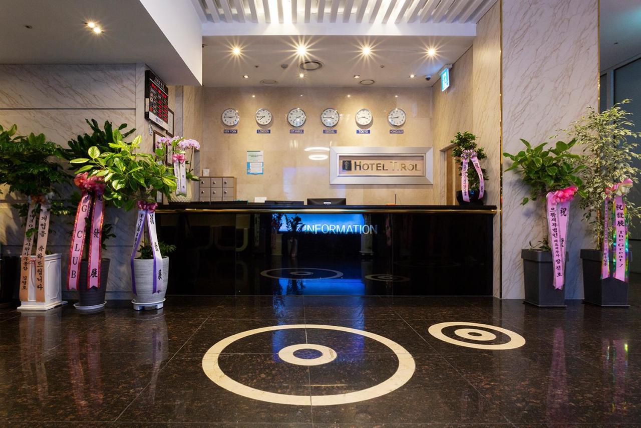 Hotel Tirol Сеул Экстерьер фото